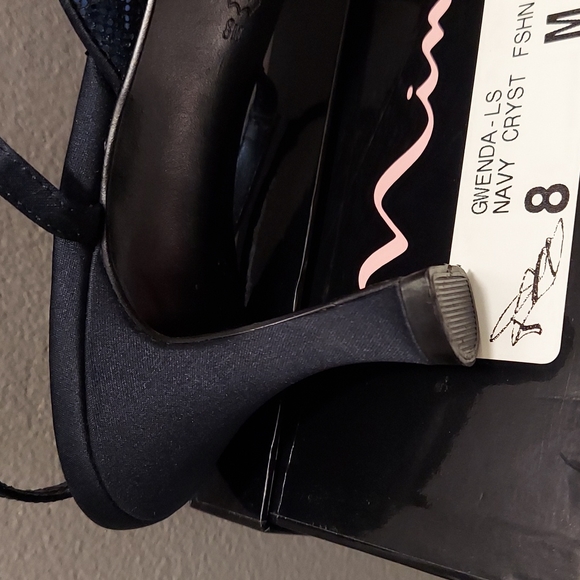 Navy Nina heels - Picture 5 of 6